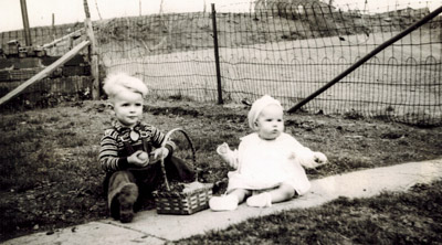 Gordon and barb Peterson, Haydock Easter 1941